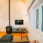 Casa Lobos By Quantique