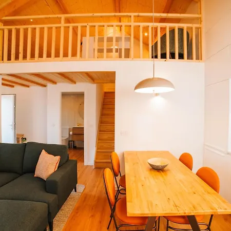 Casa Lobos By Quantique Vieira do Minho